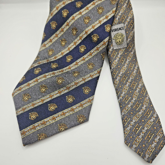 Gianni Versace Vintage Silk Medusa Tie Navy Gray Gold - Picture 1 of 10